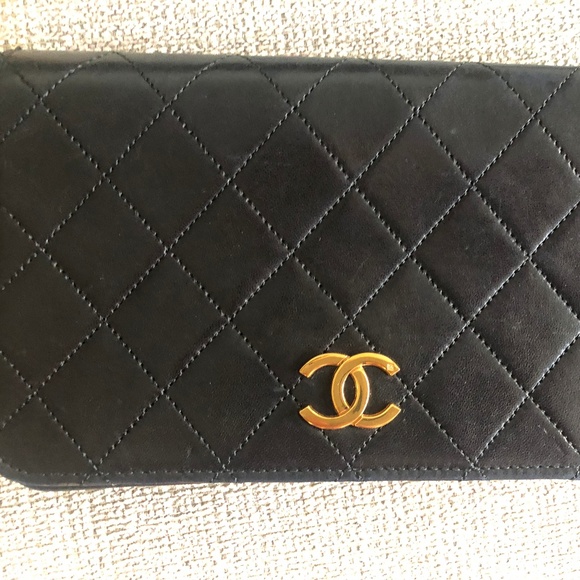 Auth Vintage Chanel Black Mini Flap Bag WOC - Picture 8 of 8